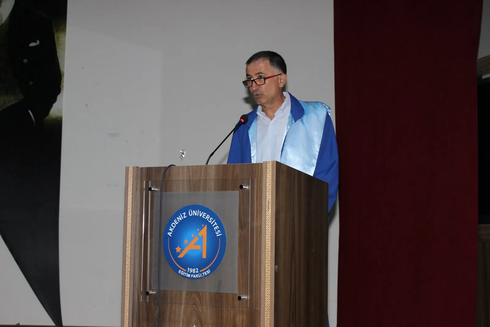 Akdeniz Üniversitesi Eğitim Fakültesi’nde 10. Yıl Mezunları Buluşması Düzenlendi