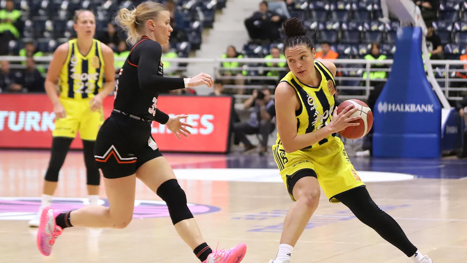 Fenerbahçe Opet’te Kayla McBride Şoku: Yıldız Oyuncu Operasyona Giriyor