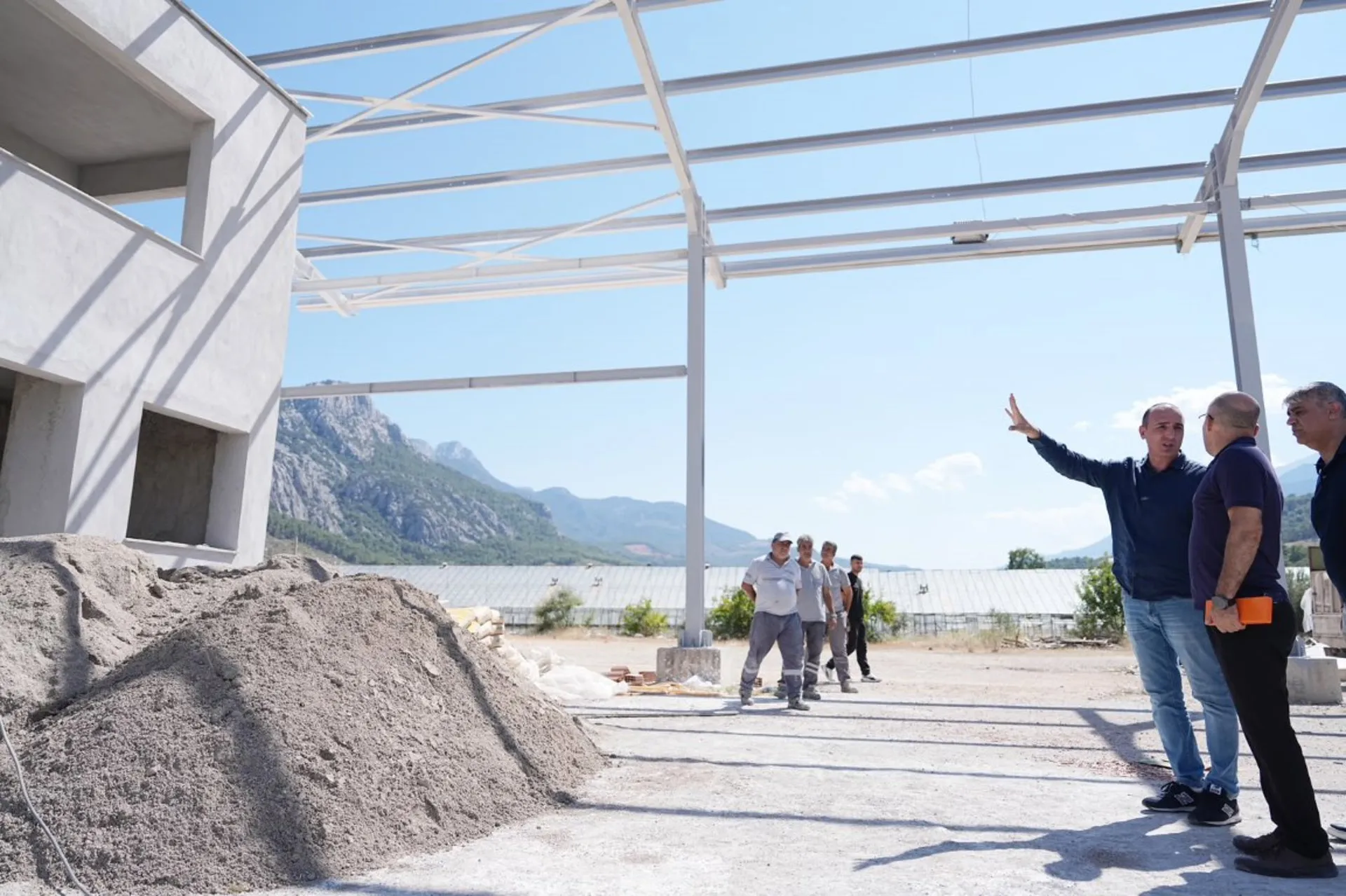 Konyaaltı Belediyesi’nden kırsal bölgeye sosyal etkinlik alanı projesi