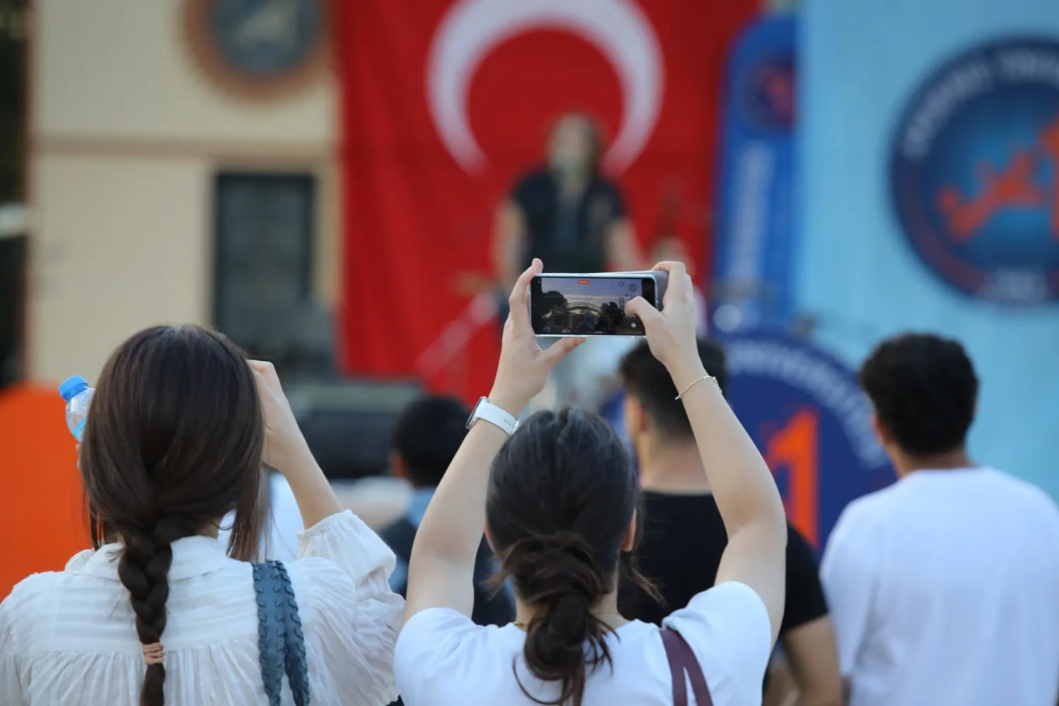 Akdeniz Üniversitesi’nde Hoş Geldin Konseri Düzenlendi –