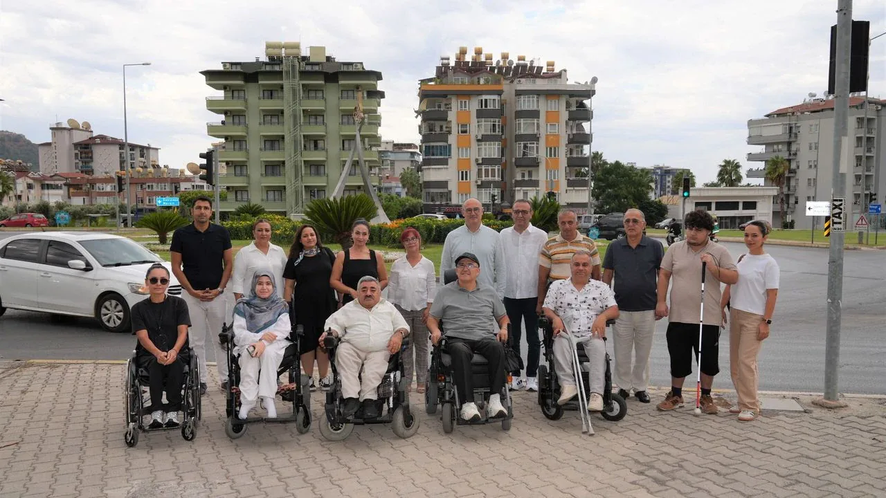 Alanya’da 310 noktada engel kaldırıldı: Yaya yolları artık erişilebilir
