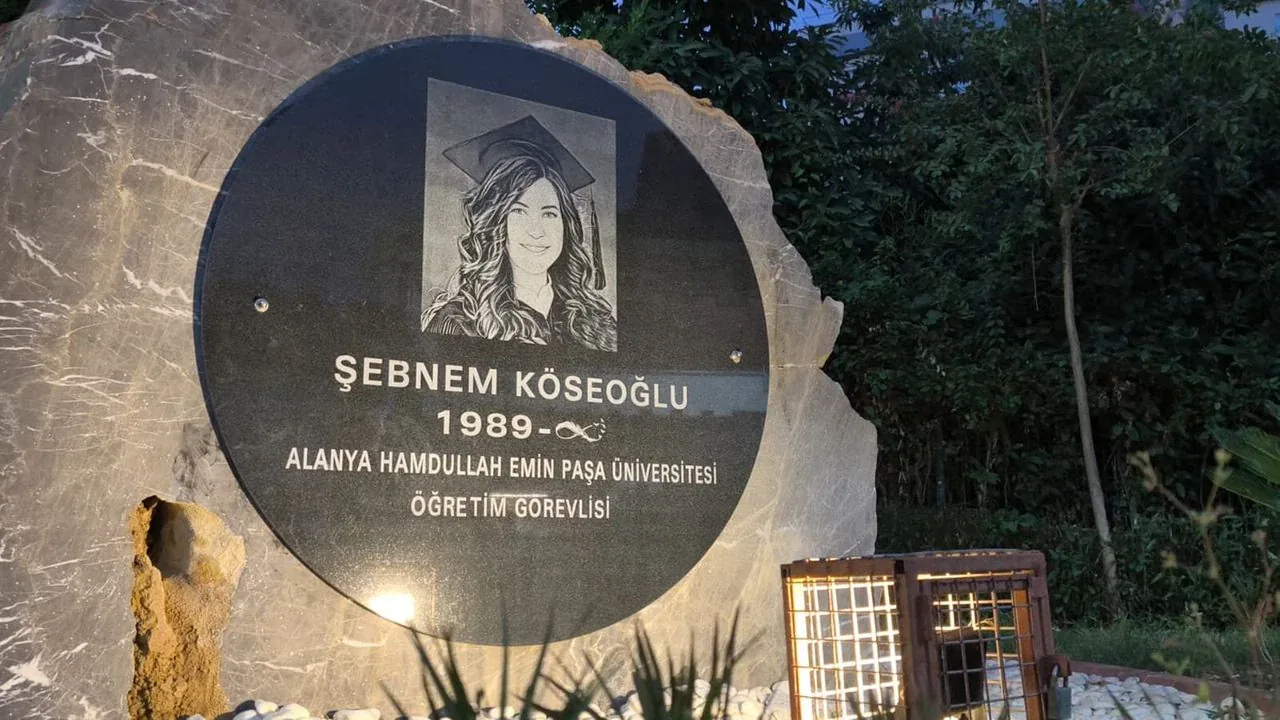 Alanya’da ‘Maskeli Şebnem’ 6. yıl anıldı: ‘Umut meşalesi sönmeyecek’