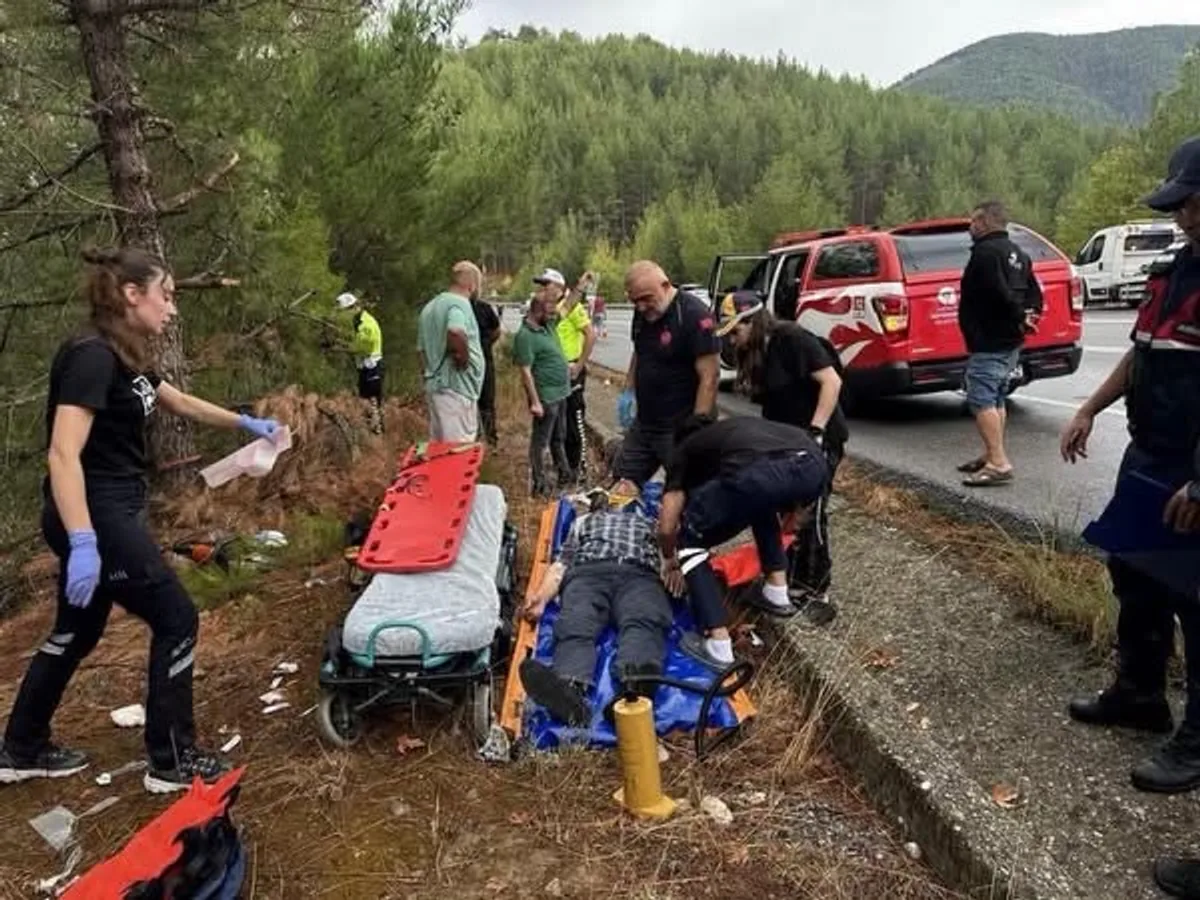 Antalya Akseki’de kamyonet kazası: Hastaneden taburcu edilen yaşlı öldü, 3 yaralı