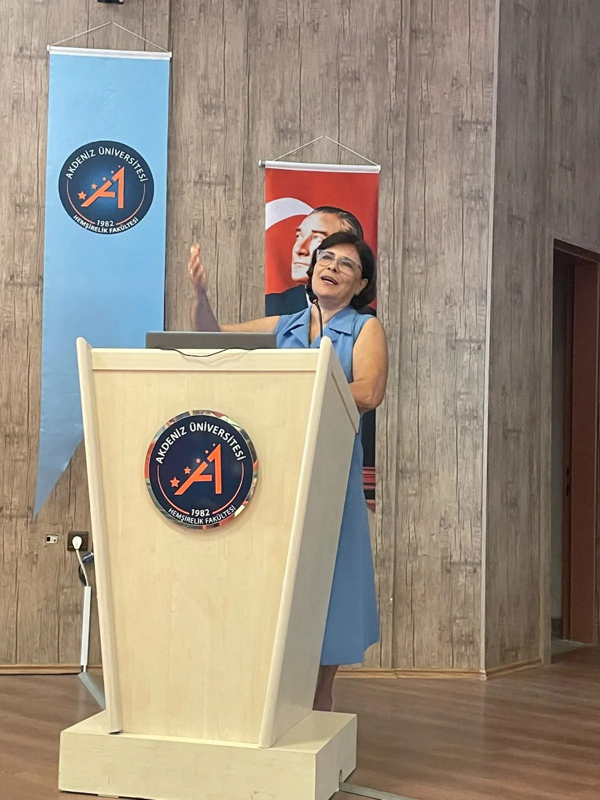Hemşirelik Fakültesi’nde Birinci Sınıf Öğrencilerine Yönelik Uyum Programı düzenlendi –