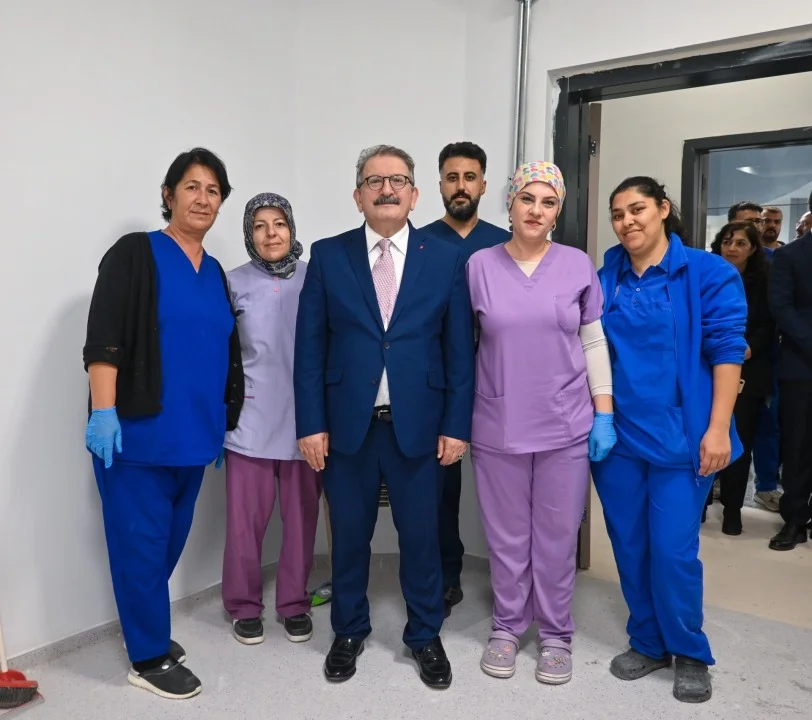 İL SAĞLIK MÜDÜRÜ PROF. DR. BEHZAT ÖZKAN, AKSU DEVLET HASTANESİNDE İNCELEMELERDE BULUNDU - Görsel 2