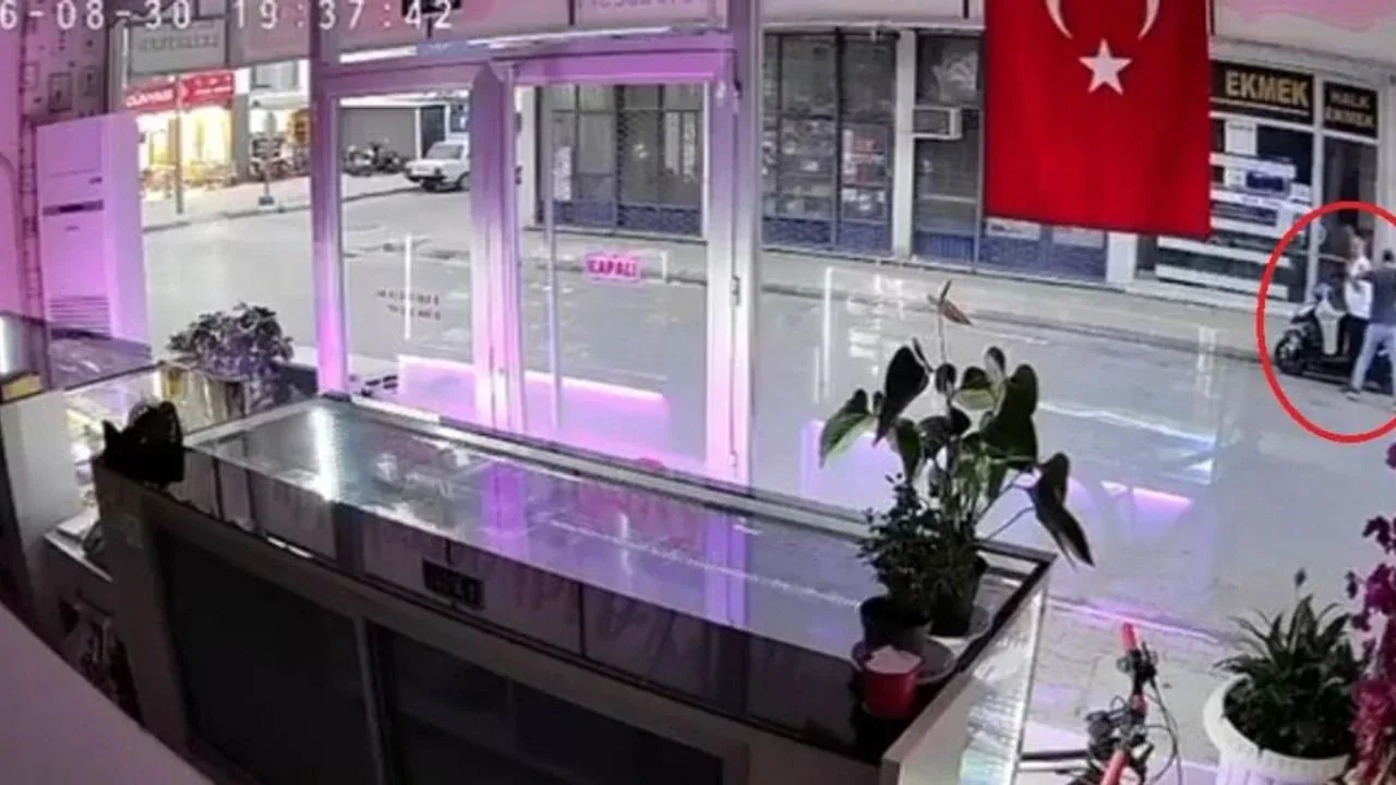 Kumluca’da motosiklete binerken bıçaklandı: Saldırgan “Game Over” diyerek teslim oldu