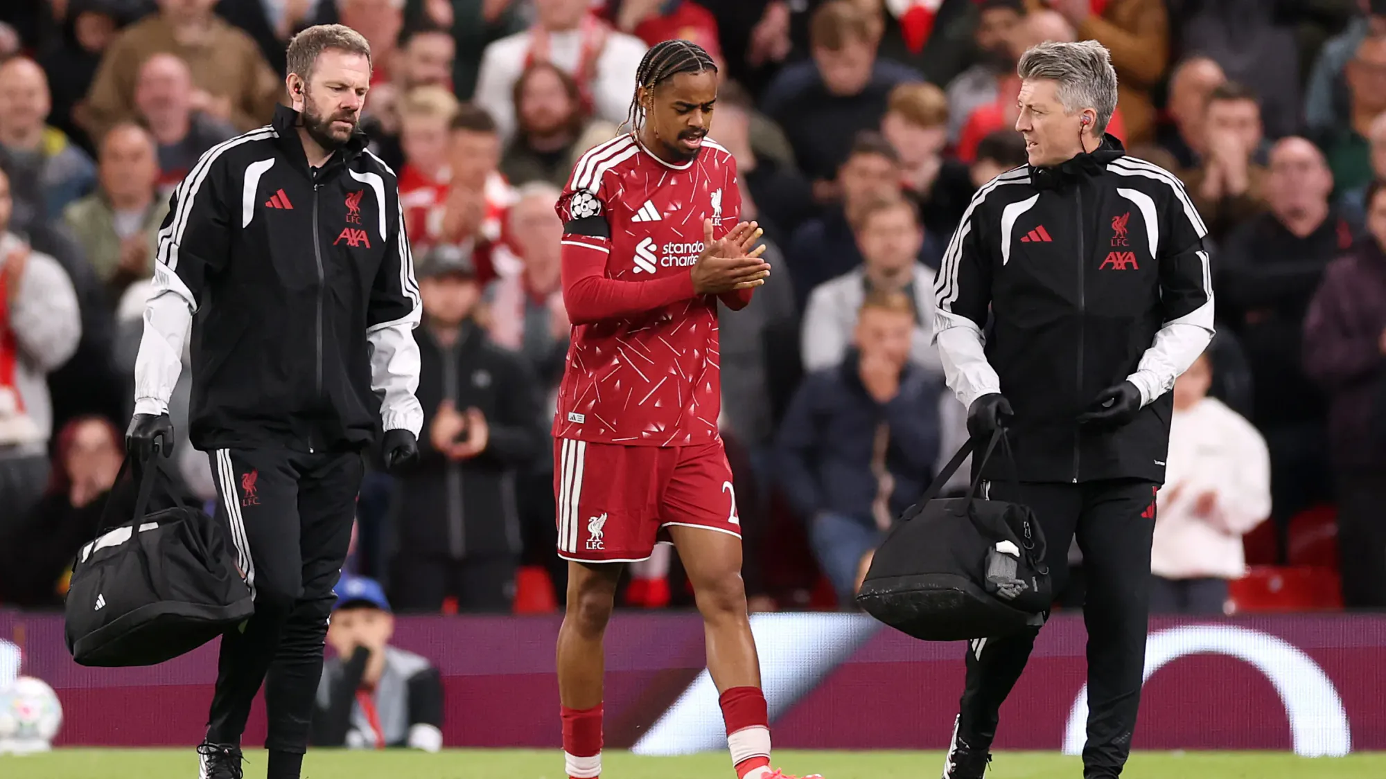 Liverpool’un 123 Milyonluk Yıldızı Barcola Sakatlandı: İraola Süreç İçin “Erken” Dedi