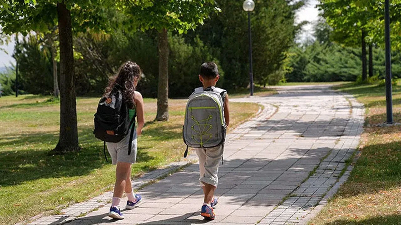 Okul çantası ağırlığı: Çocuğun vücut ağırlığının %10’unu geçmemeli, uzmanlar uyardı