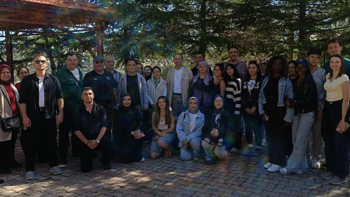 Akdeniz Üniversitesi’nden Yarım Asırlık Kutlama: Tarihi Havzaya Çıkarma