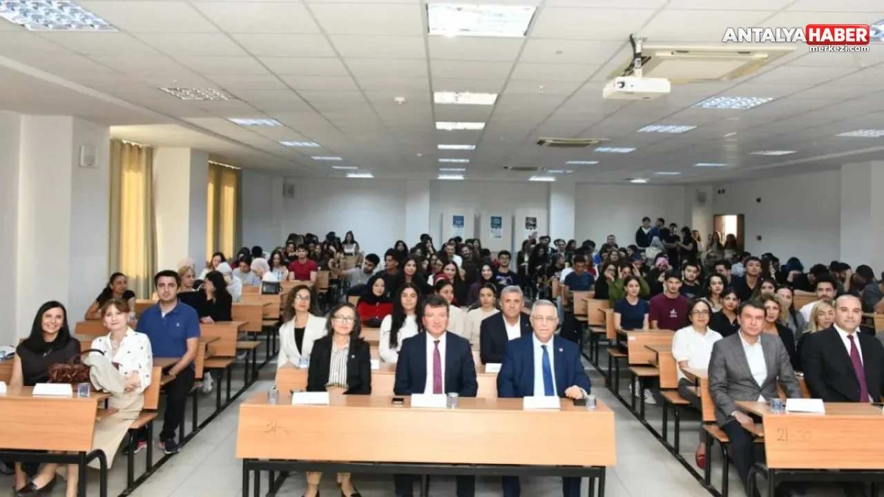 Akdeniz Universitesi Serik Kampusunde Yaratici Dusunme Konferansi