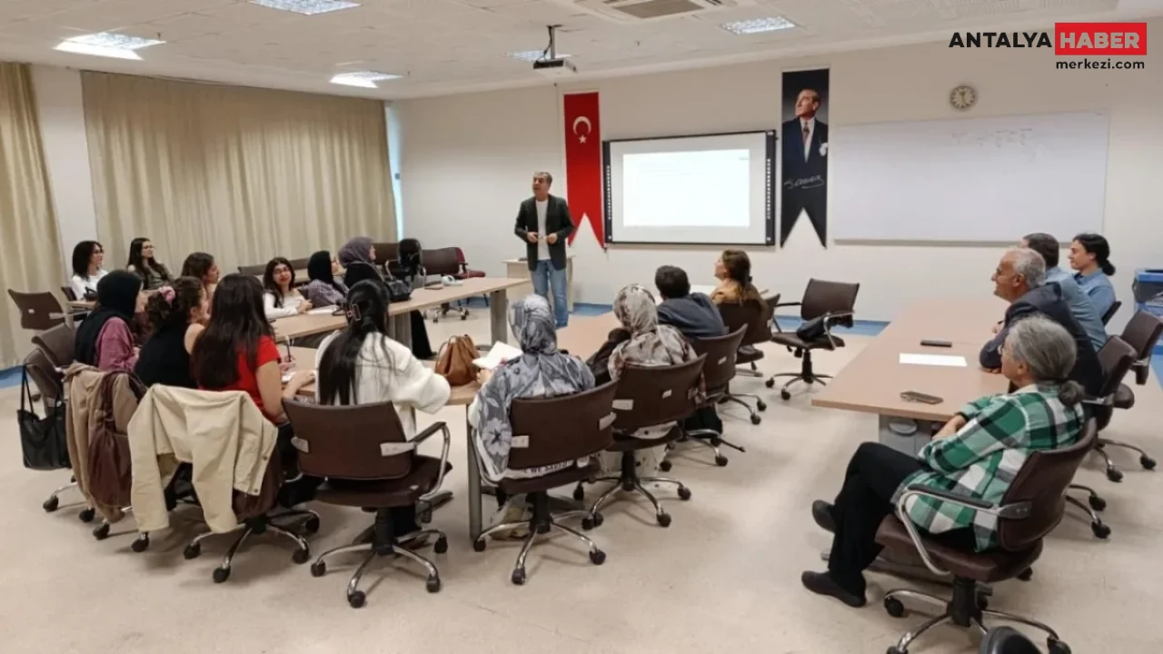 Akdeniz Üniversitesinden Öğrencilere Yönelik Kapsamlı TÜBİTAK 2209/A Proje Atölyesi