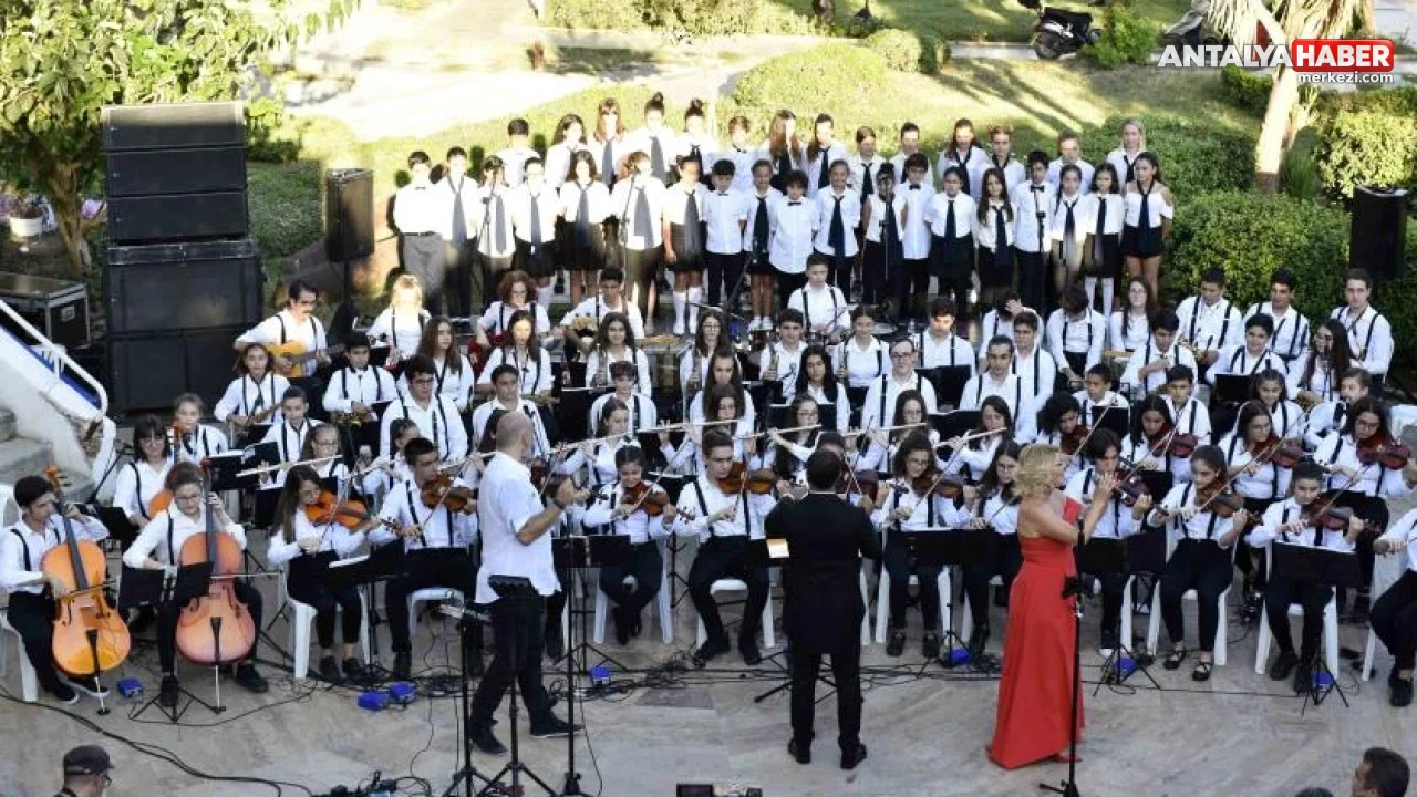 Muratpaşa Belediyesi Çok Sesli Gençlik Korosu İçin Seçmeler Başlıyor