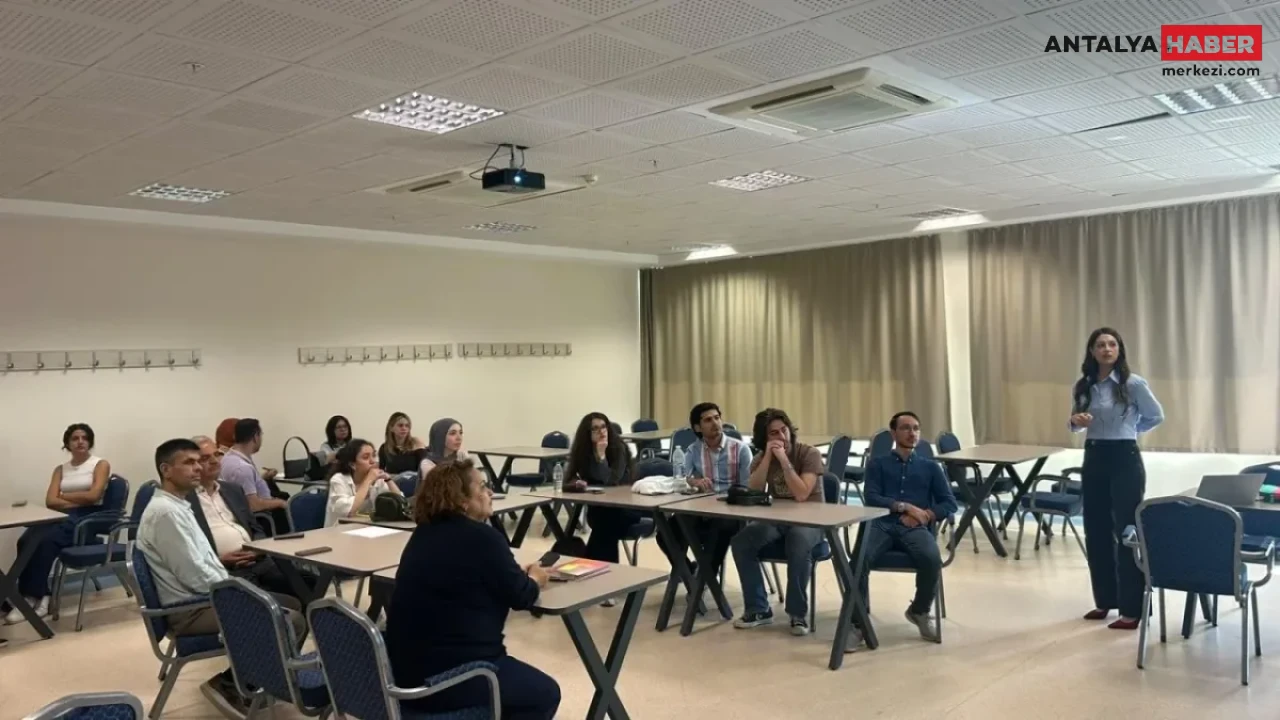 Akdeniz Üniversitesinde Bilimsel Araştırmalar İçin Kritik Ölçek Seçimi Semineri
