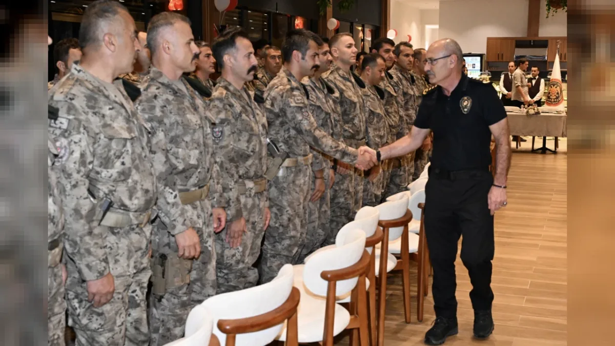 Antalya Emniyet Müdürü Dr. Sabit Akın Zaimoğlu Özel Harekat Personeliyle Buluştu