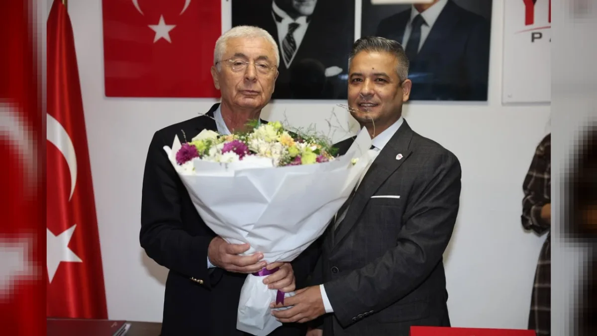 Yeni Parti Antalya İl Başkanlığı 1. Olağan Kongresi’nde Bayrak Devir Teslim Heyecanı